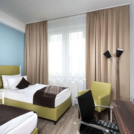 Western Airport 4*