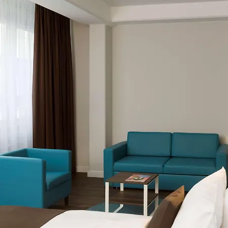 Готель Western Airport 4*